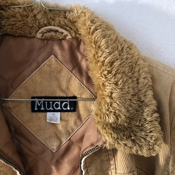 Tan jacket - Picture 2 of 3